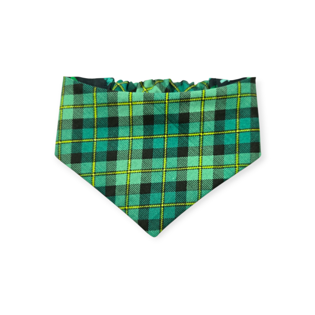 Pet Me I'm Irish/Green Plaid Slip-on Scrunchie Bandana (X-Small/Small)