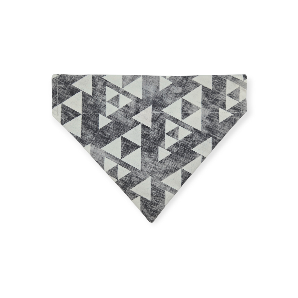 Symbols of Texas/Stacked Onyx Triangles Reversible Slide-on Bandana (Medium)