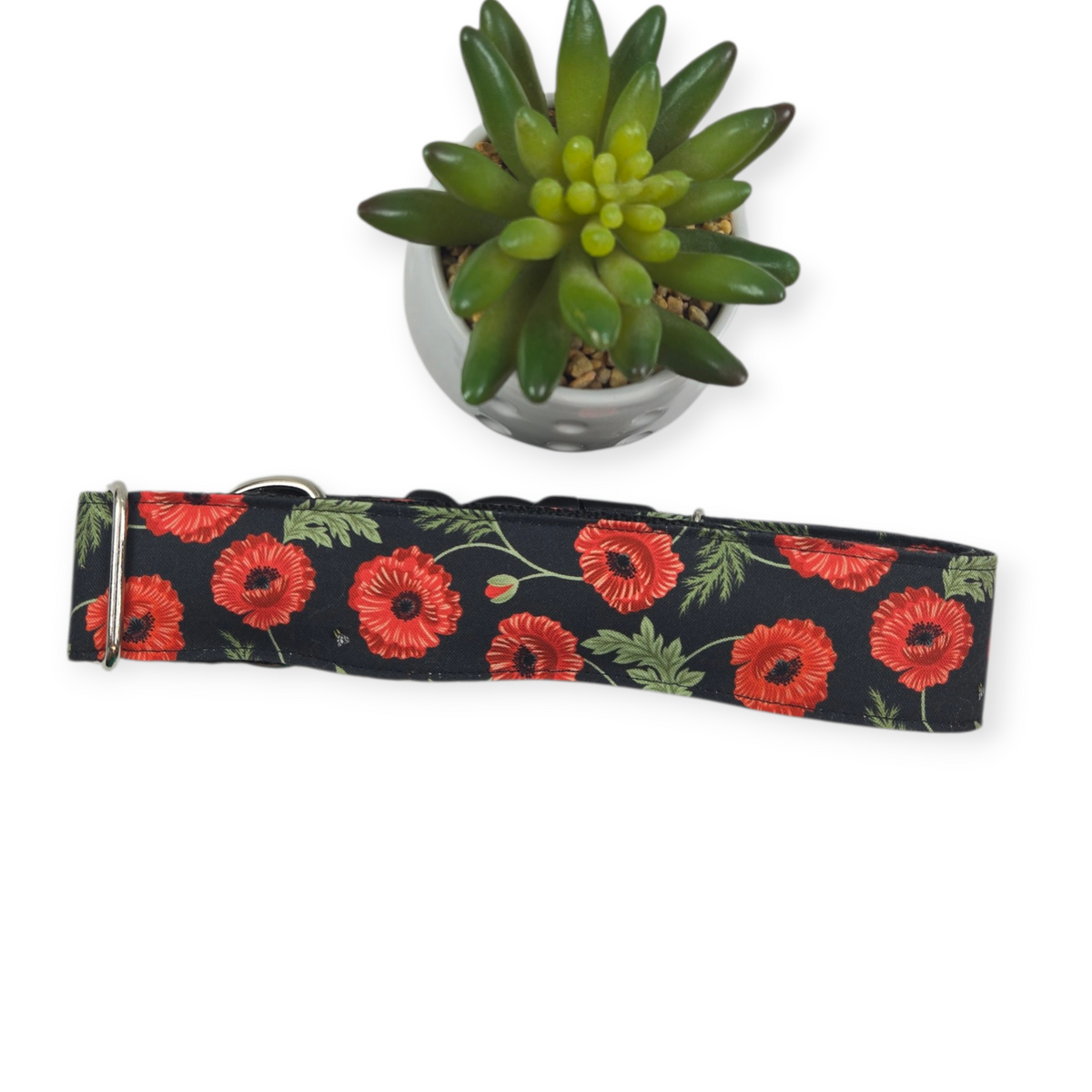 Poppies and Bees on Dark Dog Collar (X-Large, 1.5" wide)