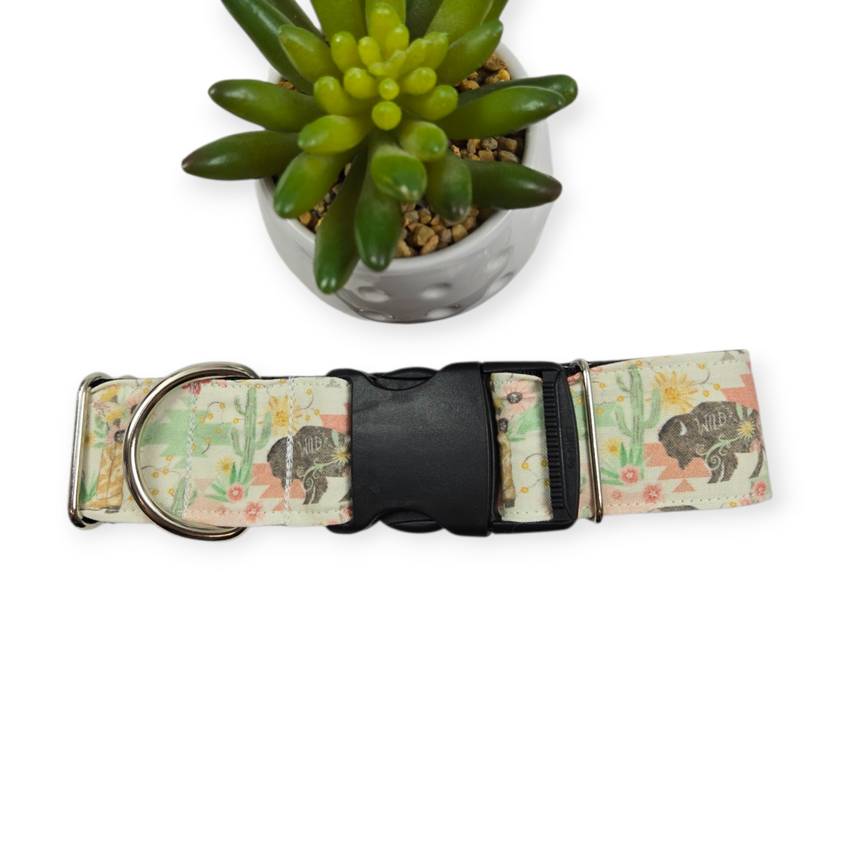 Roaming Wild Ranch Dog collar (Large, 1.5" wide)