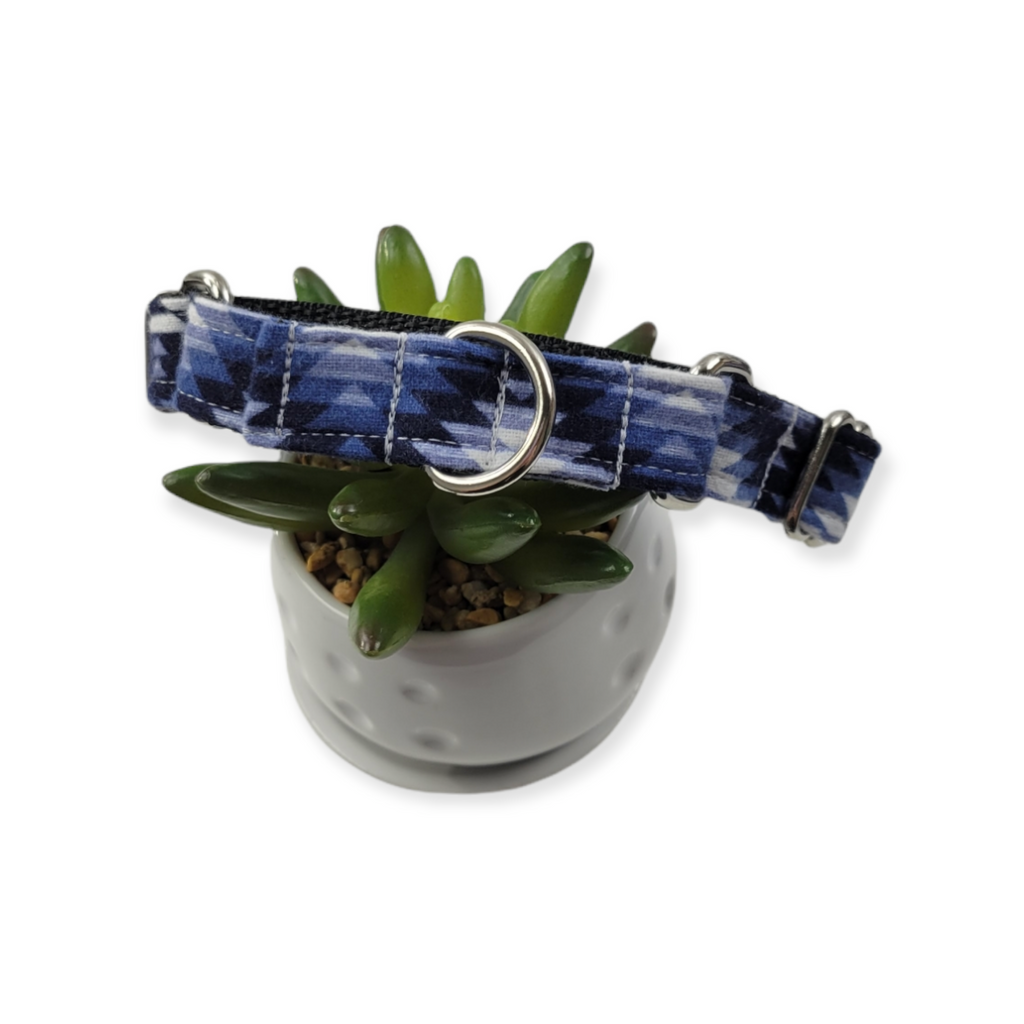 Blue Southwestern Martingale dog collar (Medium)