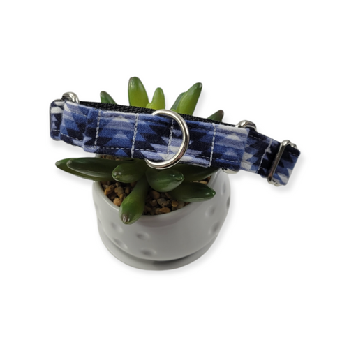Blue Southwestern Martingale dog collar (Medium)