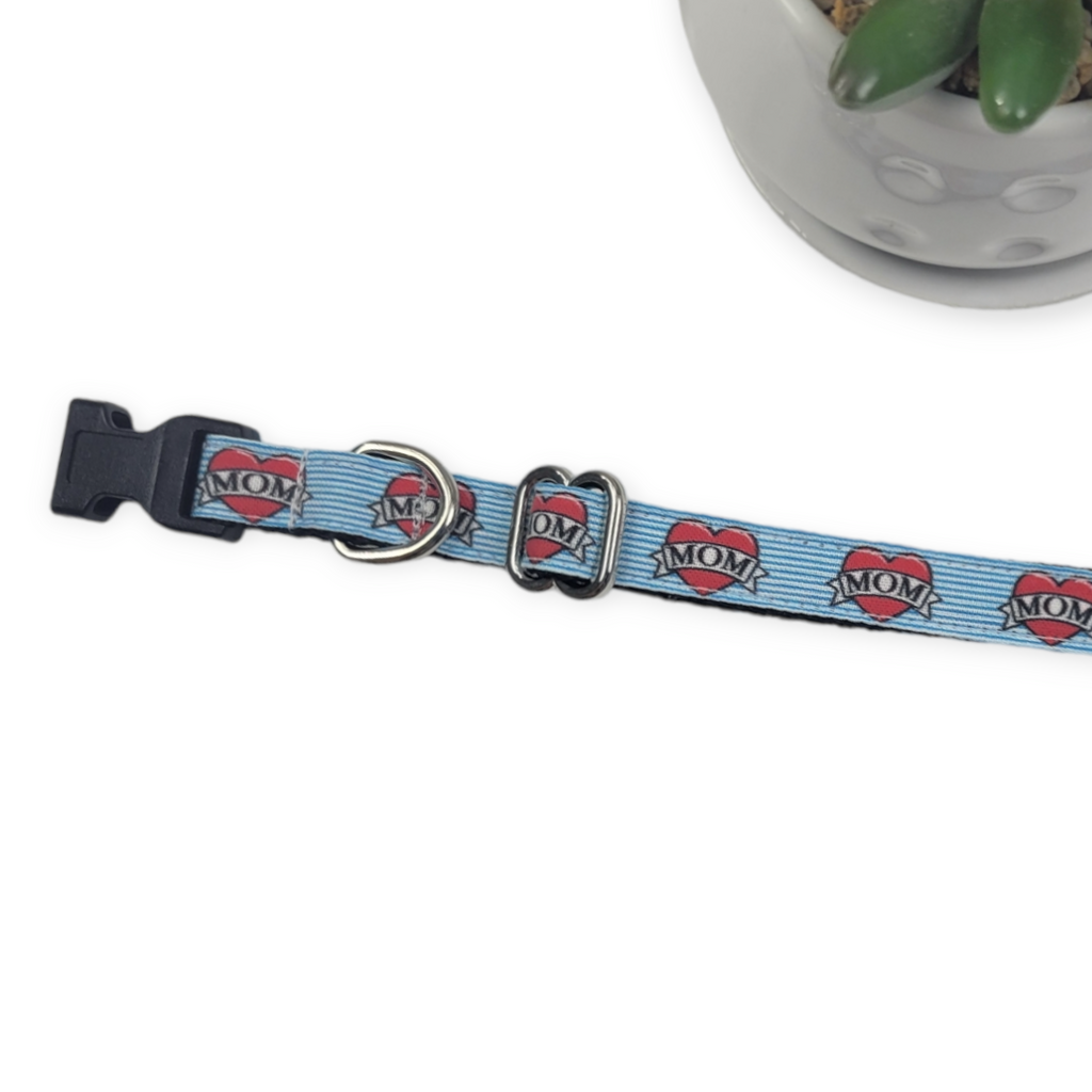 Mom Heart Tattoo dog collar (X-Small)