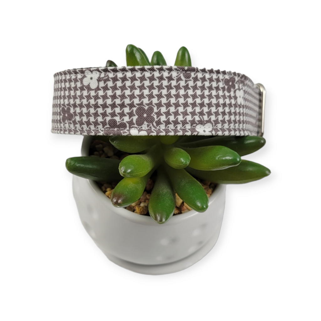 Designer Houndstooth Dog collar (Medium, 1" wide)