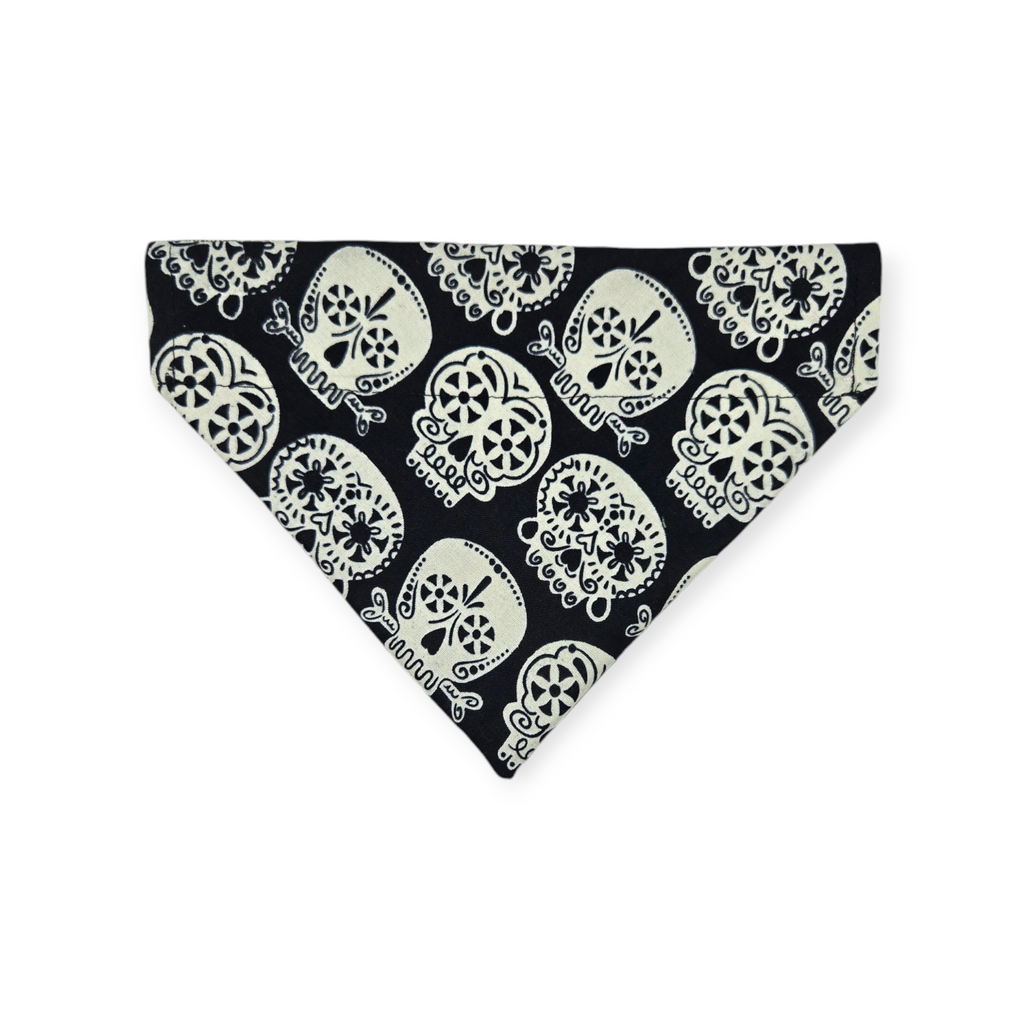 Glow-in-the-dark Sugar Skulls/Black & White Plaid Reversible Slide-on Bandana (Small)