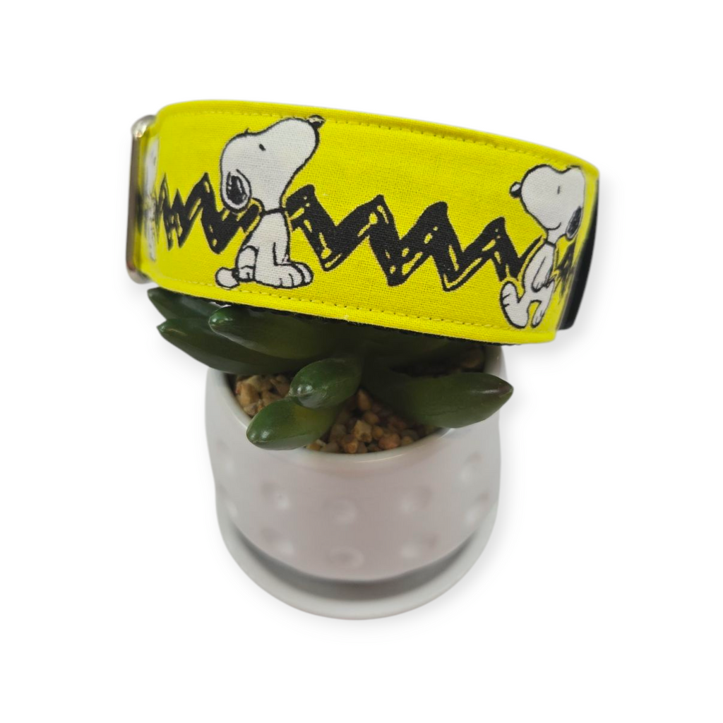 Peanuts Dog Collar (Medium, 1.5" wide)