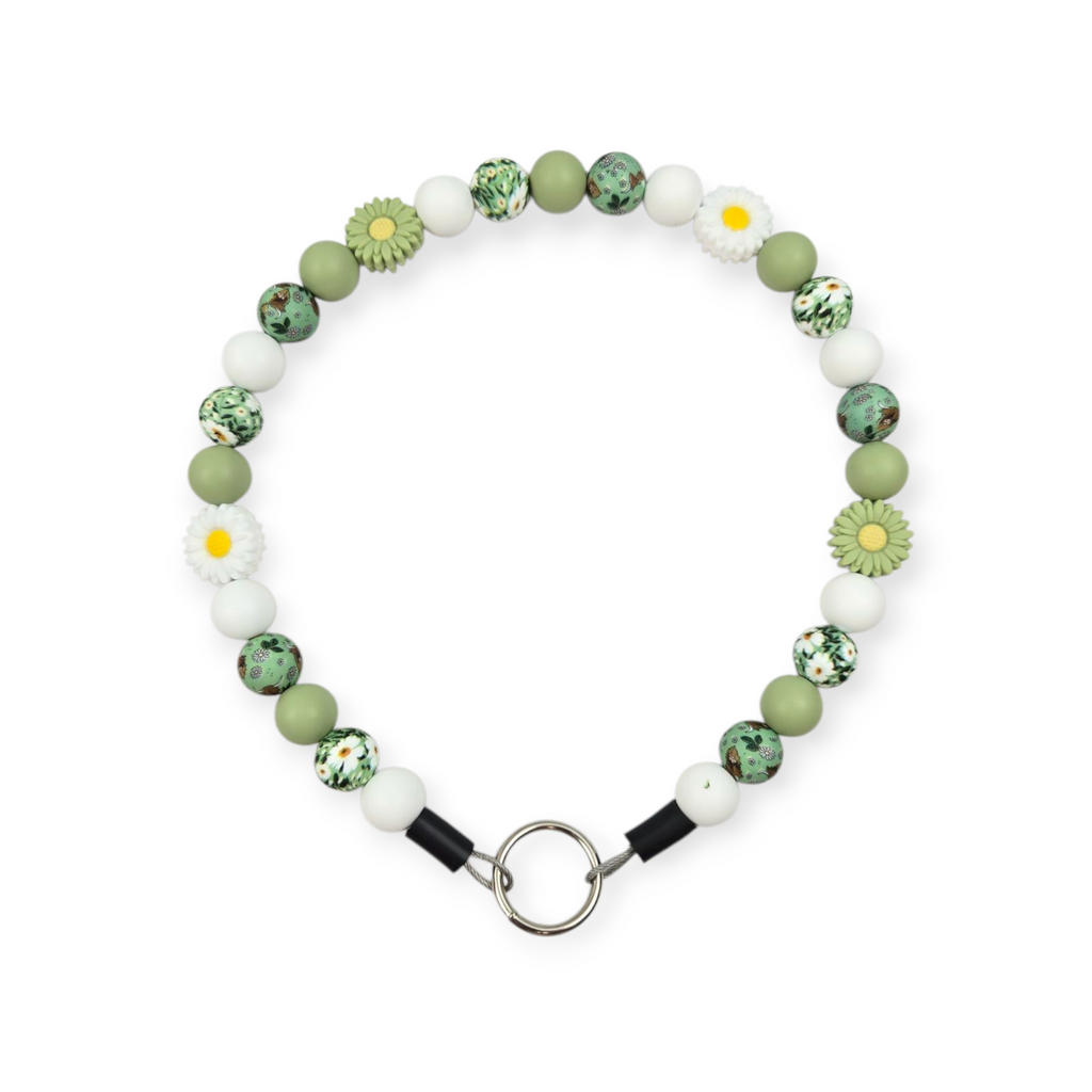 Daisy & Highland Cows Beaded Collar - 19"