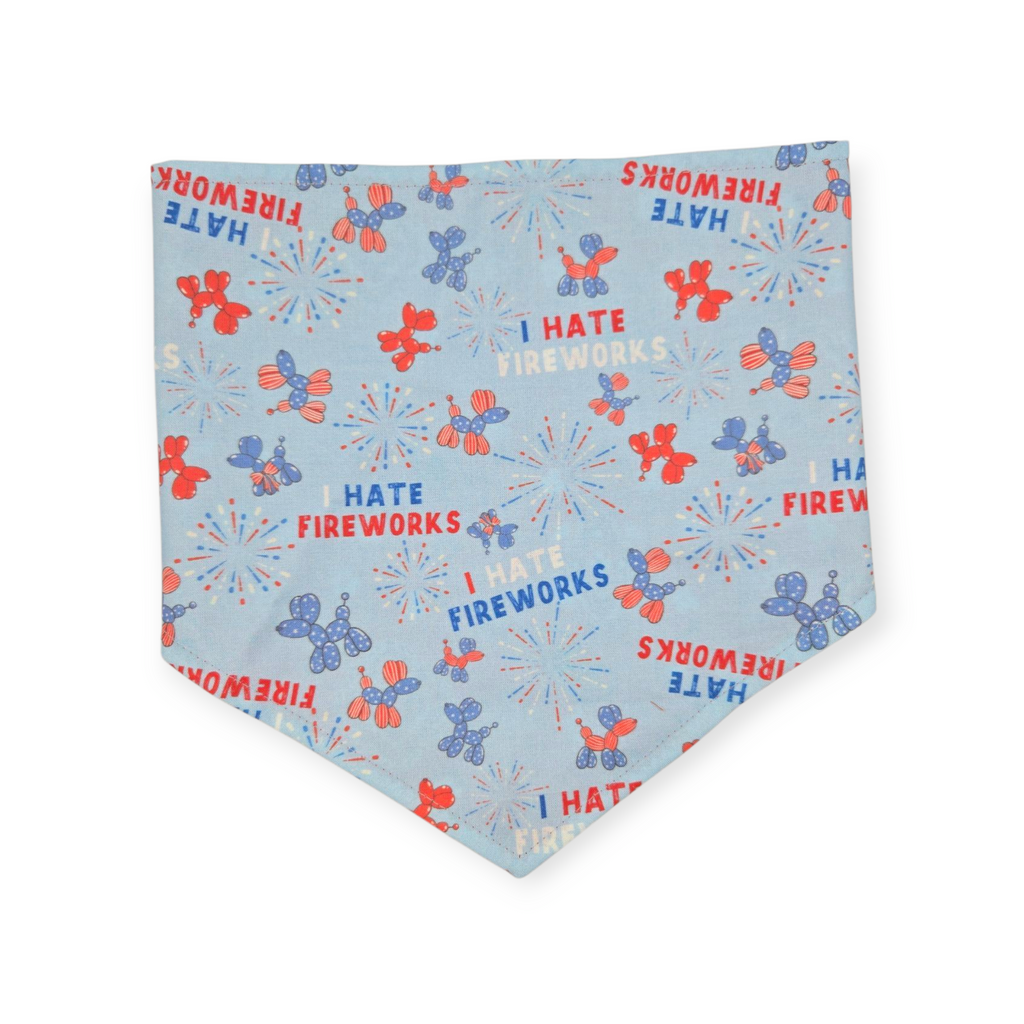 I Hate Fireworks/Red Paisley Tie-on Bandana (Large)