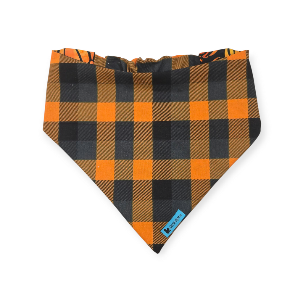 Bootiful/Halloween Plaid Reversible Slip-on Scrunchie Bandana (Large/X-Large)