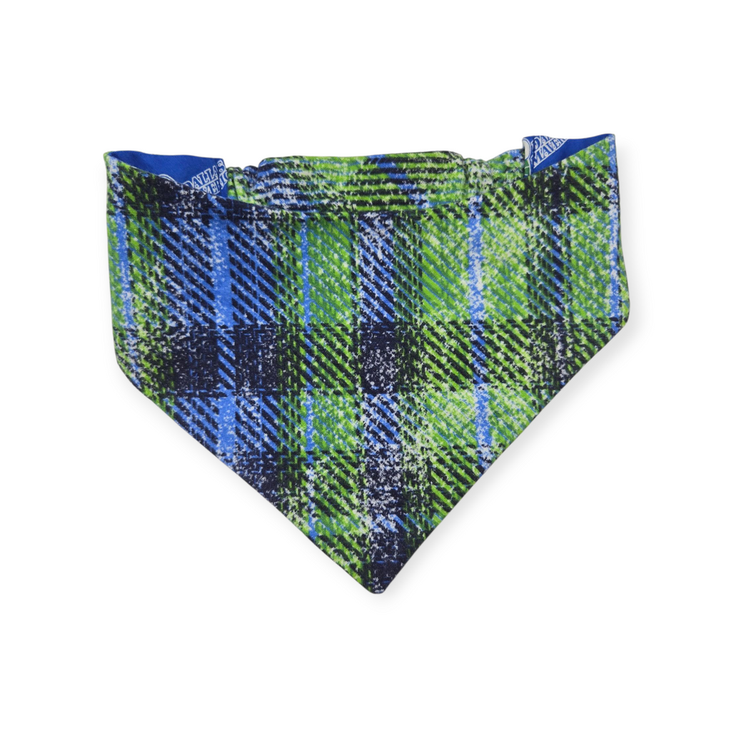 Mavericks/Distressed Plaid Reversible Slip-on Scrunchie Bandana (Small)
