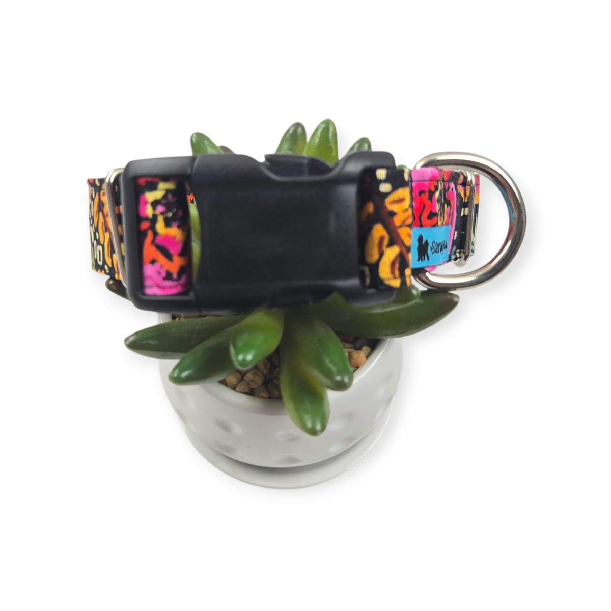 Brushstroke Flowers Dog collar (Medium, 1" wide)